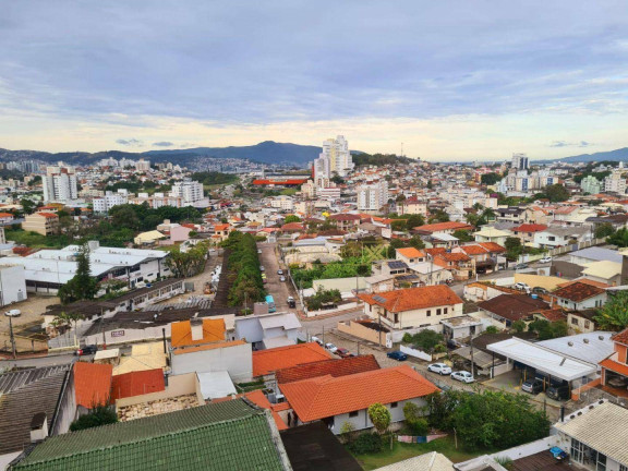 Imagem Apartamento com 3 Quartos à Venda, 85 m² em Capoeiras - Florianópolis