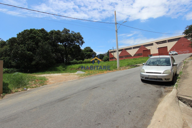 Imagem Terreno à Venda, 1.572 m² em Centro - Ibirité