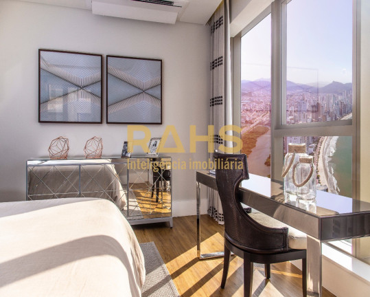 Imagem Apartamento com 4 Quartos à Venda, 257 m² em Centro - Balneário Camboriú Imagem Apartamento com 4 Quartos à Venda, 257 m² em Centro - Balneário Camboriú