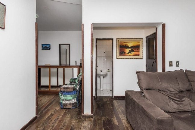 Imagem Casa com 4 Quartos à Venda, 363 m² em Jardim Itu - Porto Alegre