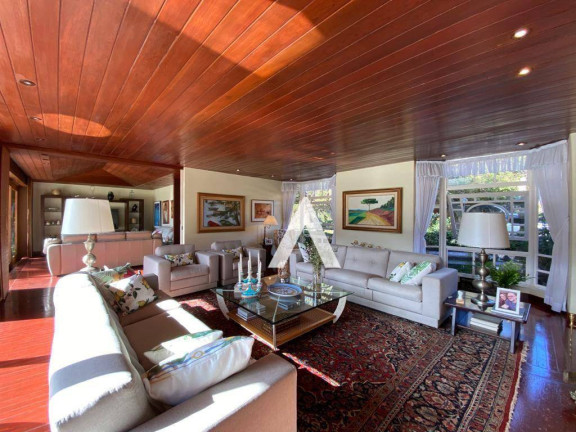Imagem Casa com 8 Quartos à Venda, 1.776 m² em Albuquerque - Teresópolis
