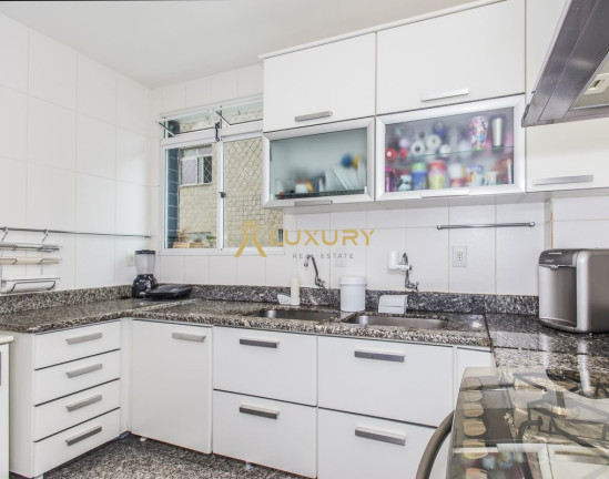 Imagem Imóvel com 3 Quartos à Venda, 135 m² em Santo Antônio - Belo Horizonte
