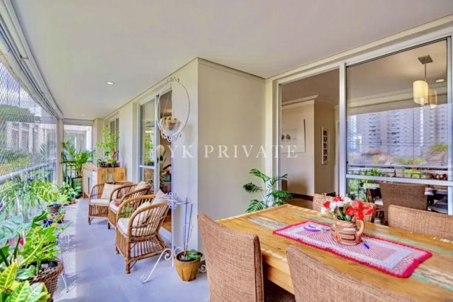 Imagem Apartamento com 3 Quartos à Venda, 172 m² em Vila Romana - São Paulo Imagem Apartamento com 3 Quartos à Venda, 172 m² em Vila Romana - São Paulo