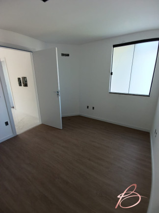 Imagem Sobrado com 3 Quartos à Venda, 172 m² em Dom Bosco - Itajaí