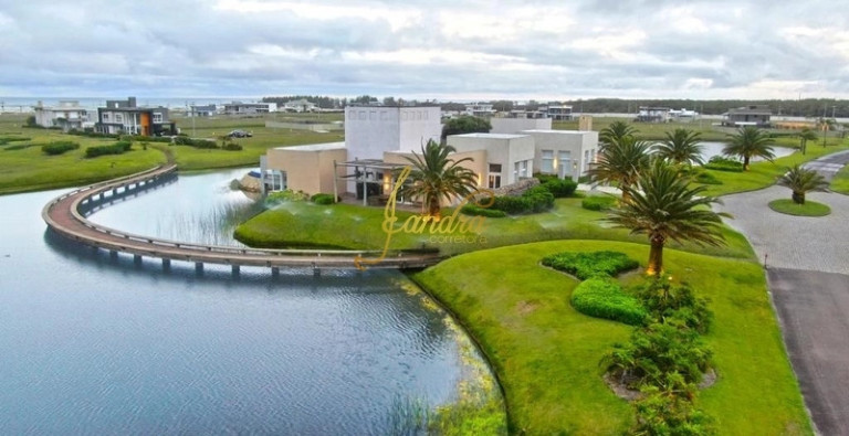 Imagem Terreno à Venda, 458 m² em Capao Novo Posto 9 Village - Capão Da Canoa Imagem Terreno à Venda, 458 m² em Capao Novo Posto 9 Village - Capão Da Canoa