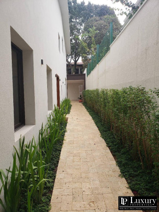 Imagem Casa com 4 Quartos à Venda, em Jardim Europa - São Paulo Imagem Casa com 4 Quartos à Venda, em Jardim Europa - São Paulo