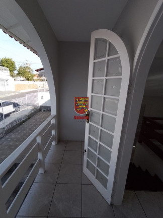 Imagem Casa com 3 Quartos à Venda, 428 m² em Estreito - Florianópolis Imagem Casa com 3 Quartos à Venda, 428 m² em Estreito - Florianópolis