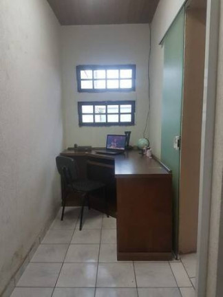 Imagem Casa com 1 Quarto à Venda, 250 m² em Parque São Luís - Taubaté Imagem Casa com 1 Quarto à Venda, 250 m² em Parque São Luís - Taubaté