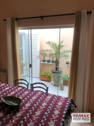 Imagem Casa com 2 Quartos à Venda, 115 m² em Jardim Cambuí - Botucatu Imagem Casa com 2 Quartos à Venda, 115 m² em Jardim Cambuí - Botucatu