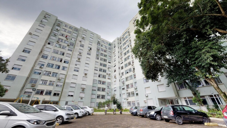 Imagem Imóvel com 2 Quartos à Venda, 60 m² em Cristal - Porto Alegre Imagem Imóvel com 2 Quartos à Venda, 60 m² em Cristal - Porto Alegre