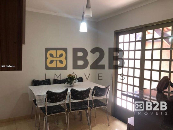 Imagem Casa com 3 Quartos à Venda, 157 m² em Núcleo Habitacional Mary Dota - Bauru Imagem Casa com 3 Quartos à Venda, 157 m² em Núcleo Habitacional Mary Dota - Bauru