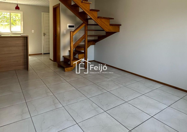 Sobrado com 2 Quartos à Venda, 84 m² em Restinga - Porto Alegre