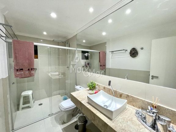 Imagem Apartamento com 3 Quartos à Venda, 176 m² em Pitangueiras - Guarujá