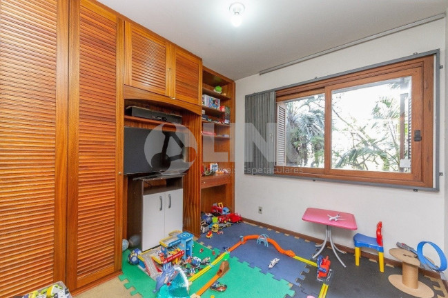 Imagem Apartamento com 3 Quartos à Venda, 165 m² em Petrópolis - Porto Alegre Imagem Apartamento com 3 Quartos à Venda, 165 m² em Petrópolis - Porto Alegre