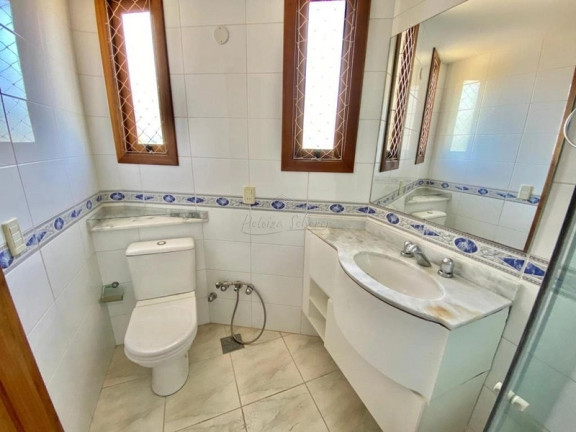 Imagem Casa com 4 Quartos à Venda, 317 m² em Tristeza - Porto Alegre Imagem Casa com 4 Quartos à Venda, 317 m² em Tristeza - Porto Alegre