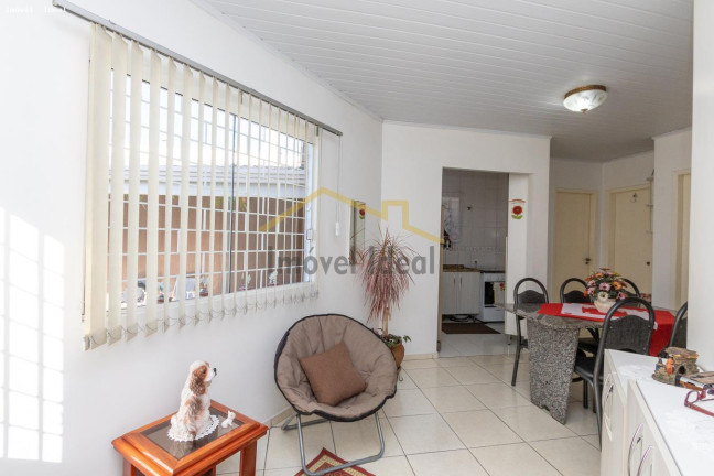 Imagem Casa com 3 Quartos à Venda, 72 m² em Uberaba - Curitiba
