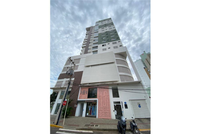 Imagem Imóvel com 2 Quartos à Venda, em Centro - Chapecó Imagem Imóvel com 2 Quartos à Venda, em Centro - Chapecó