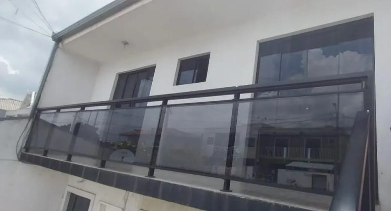 Imagem Casa com 5 Quartos à Venda, 150 m² em Sítio Cercado - Curitiba