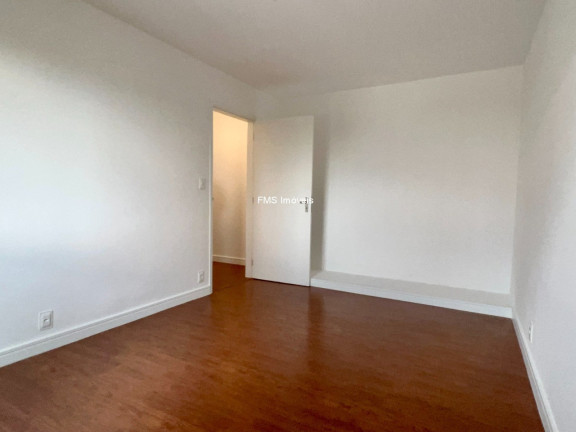 Imagem Imóvel com 3 Quartos à Venda, 122 m² em Vila Olímpia - São Paulo Imagem Imóvel com 3 Quartos à Venda, 122 m² em Vila Olímpia - São Paulo