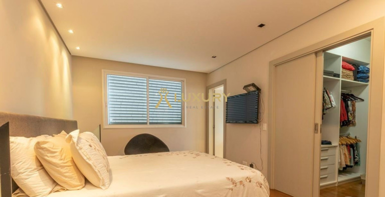 Imagem Imóvel com 4 Quartos à Venda, 274 m² em Vila Da Serra - Nova Lima Imagem Imóvel com 4 Quartos à Venda, 274 m² em Vila Da Serra - Nova Lima