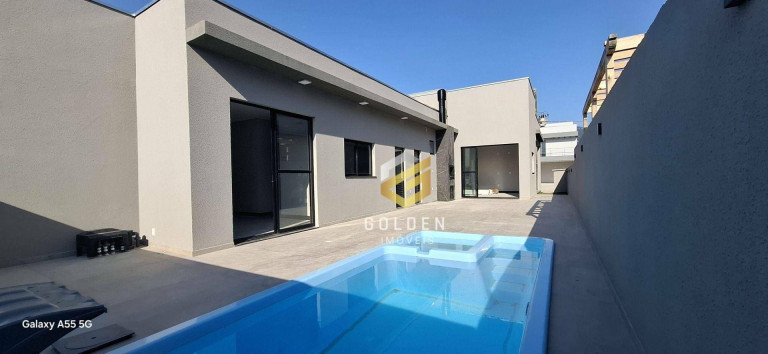 Imagem Casa com 3 Quartos à Venda, 180 m² em Santa Regina - Camboriú