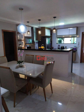 Imagem Casa de Condomínio com 4 Quartos à Venda, 216 m² em São José - São Pedro Da Aldeia