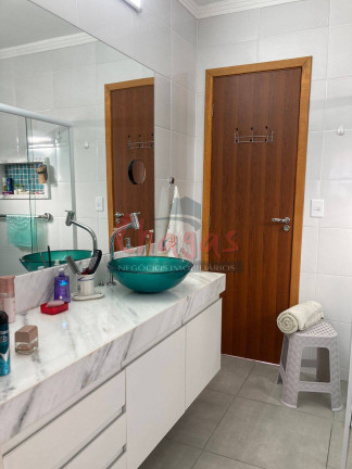 Imagem Sobrado com 4 Quartos à Venda, 460 m² em Centro - Caraguatatuba Imagem Sobrado com 4 Quartos à Venda, 460 m² em Centro - Caraguatatuba