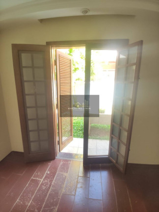 Imagem Casa com 3 Quartos à Venda, 196 m² em Vila Santista - Atibaia Imagem Casa com 3 Quartos à Venda, 196 m² em Vila Santista - Atibaia
