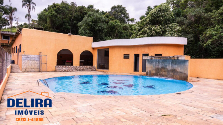 Chácara com 8 Quartos à Venda, 31 m² em Jardim Alegria - Francisco Morato