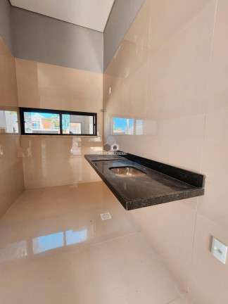 Imagem Casa com 3 Quartos à Venda, 100 m²
