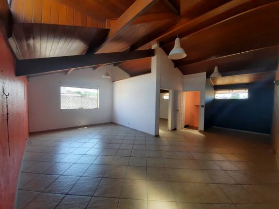 Imagem Casa com 4 Quartos para Alugar, 250 m² em Independência - Taubaté Imagem Casa com 4 Quartos para Alugar, 250 m² em Independência - Taubaté