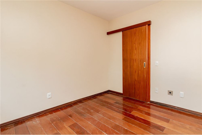 Imagem Imóvel com 3 Quartos à Venda,  em Menino Deus - Porto Alegre