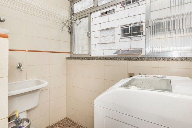 Imagem Imóvel com 2 Quartos à Venda, 55 m² em Passo Da Areia - Porto Alegre Imagem Imóvel com 2 Quartos à Venda, 55 m² em Passo Da Areia - Porto Alegre