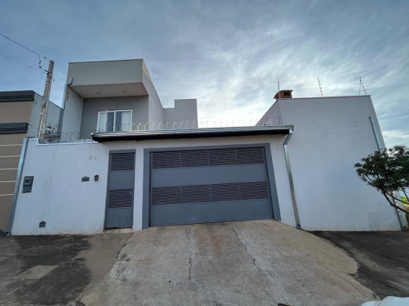 Imagem Casa com 3 Quartos à Venda, 143 m² em Jardim Nova Esperança - Bauru Imagem Casa com 3 Quartos à Venda, 143 m² em Jardim Nova Esperança - Bauru