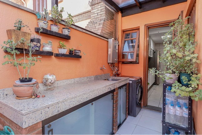 Imagem Casa com 3 Quartos à Venda, 230 m² em Tristeza - Porto Alegre Imagem Casa com 3 Quartos à Venda, 230 m² em Tristeza - Porto Alegre