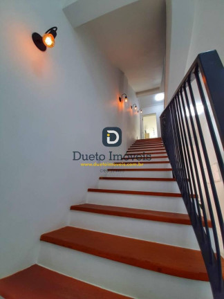 Imagem Sobrado com 3 Quartos à Venda, 260 m² em Camobi - Santa Maria