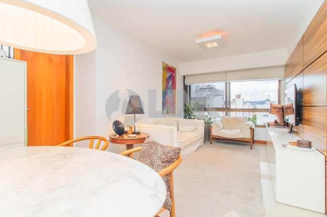 Imagem Apartamento com 2 Quartos à Venda, 74 m² em Petrópolis - Porto Alegre