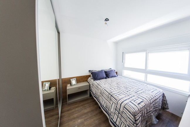 Imagem Apartamento com 2 Quartos à Venda, 61 m² em Menino Deus - Porto Alegre