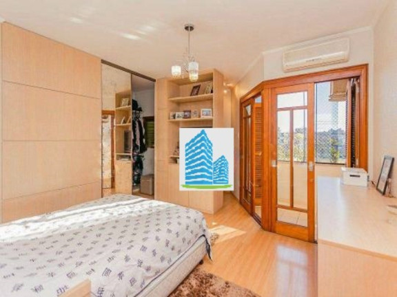 Imagem Sobrado com 4 Quartos à Venda, 255 m² em Jardim Itu - Porto Alegre Imagem Sobrado com 4 Quartos à Venda, 255 m² em Jardim Itu - Porto Alegre