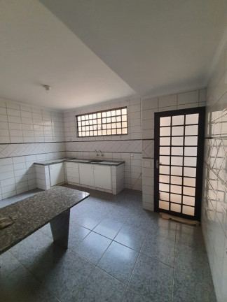 Imagem Sobrado com 5 Quartos à Venda, 303 m² em Residencial E Comercial Palmares - Ribeirão Preto Imagem Sobrado com 5 Quartos à Venda, 303 m² em Residencial E Comercial Palmares - Ribeirão Preto