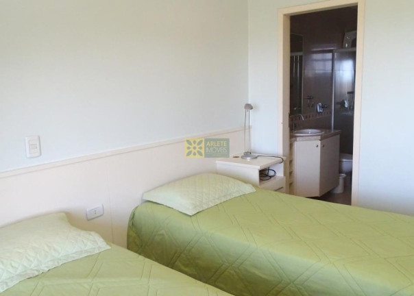 Imagem Apartamento com 2 Quartos para Alugar ou Temporada, 70 m² em Centro - Bombinhas