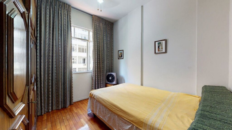 Imagem Imóvel com 2 Quartos à Venda, 65 m² em Copacabana - Rio De Janeiro Imagem Imóvel com 2 Quartos à Venda, 65 m² em Copacabana - Rio De Janeiro