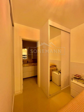 Imagem Apartamento com 2 Quartos à Venda, 67 m² em Abraão - Florianópolis