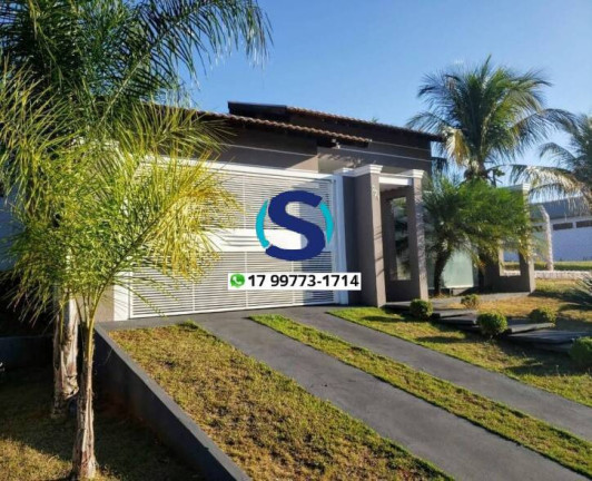 Casa com 2 Quartos à Venda, 242 m² em Centro - Macedônia