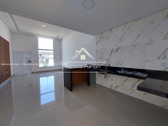Imagem Casa de Condomínio com 3 Quartos à Venda, 115 m² em Condomínio Terras De São Francisco - Sorocaba Imagem Casa de Condomínio com 3 Quartos à Venda, 115 m² em Condomínio Terras De São Francisco - Sorocaba