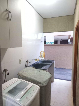 Imagem Casa com 3 Quartos à Venda, 216 m² em Jardins Lisboa - Goiânia