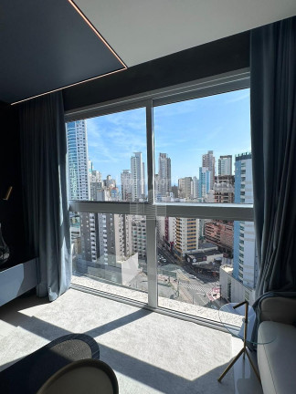 Imagem Apartamento com 3 Quartos à Venda, 140 m² em Centro - Balneário Camboriú Imagem Apartamento com 3 Quartos à Venda, 140 m² em Centro - Balneário Camboriú