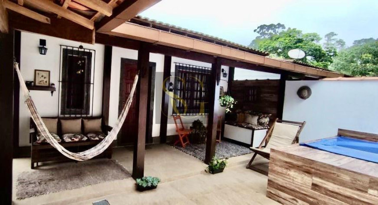 Imagem Casa com 2 Quartos à Venda, 218 m² em Albuquerque - Teresópolis