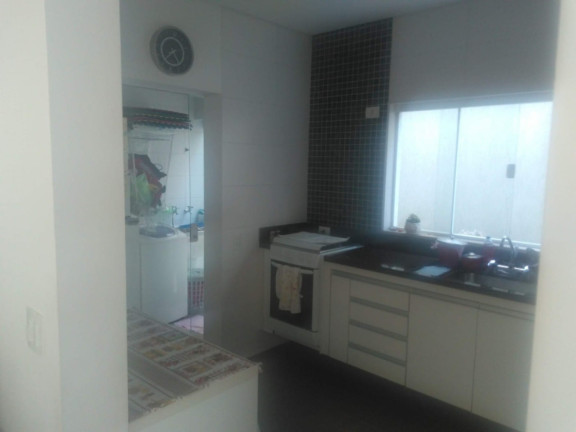 Imagem Casa de Condomínio com 3 Quartos à Venda, 210 m² em Piracangaguá - Taubaté