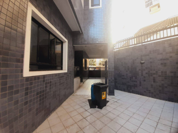 Imagem Casa com 4 Quartos à Venda, 266 m² em Gonzaga - Santos Imagem Casa com 4 Quartos à Venda, 266 m² em Gonzaga - Santos